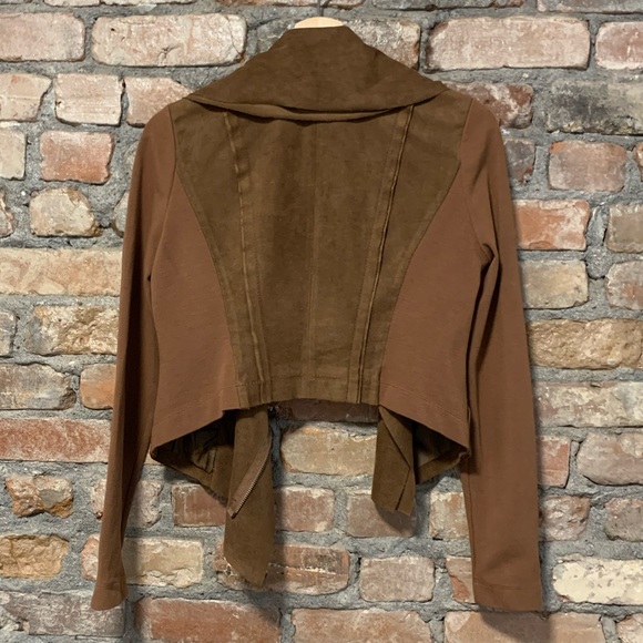 BCBGMaxAzria crop faux suede jacket - Picture 3 of 8